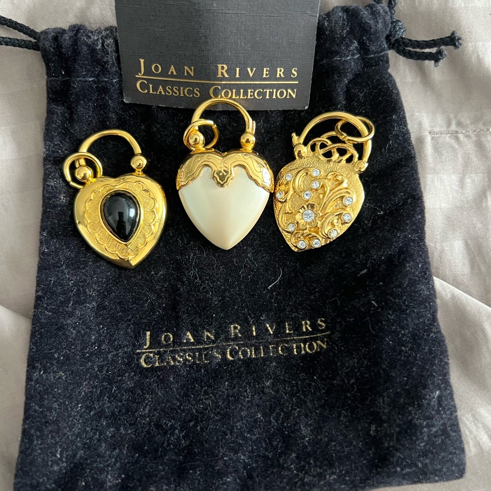 Joan Rivers 3 Hearts Pendants